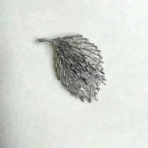 Vintage Silver Leaf Broach